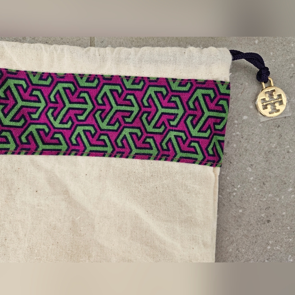 💖Tory Burch Purple and Green Patterned Pouch extra large💖